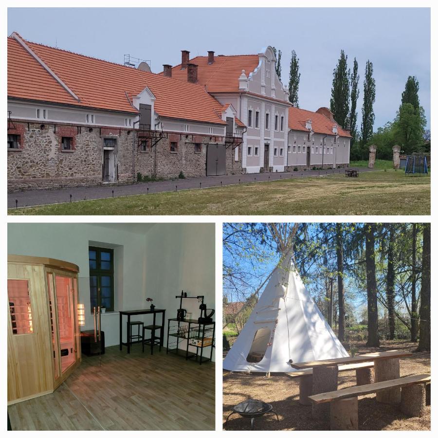 Teepee v zámecké zahradě Ronow an der Doubrava Exterior foto